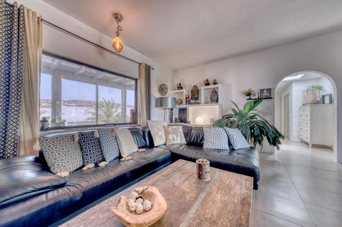 Image No.6-3 Bed House for sale