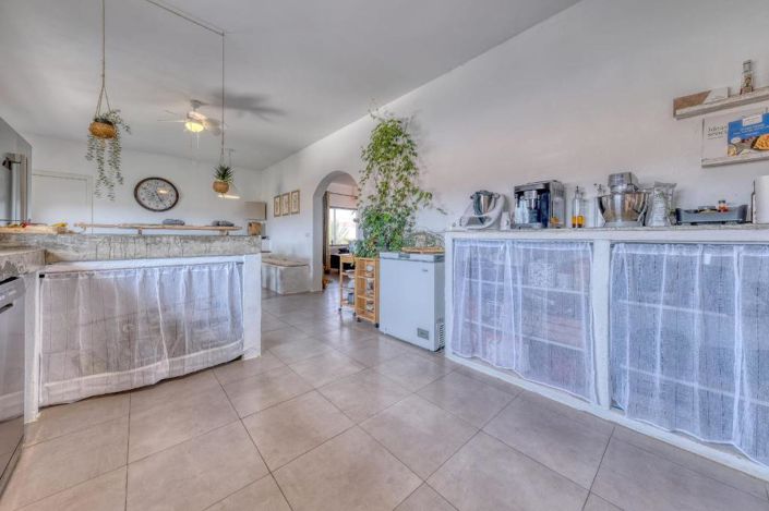 Image No.8-3 Bed House for sale