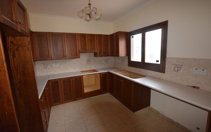 Image No.4-3 Bed House for sale
