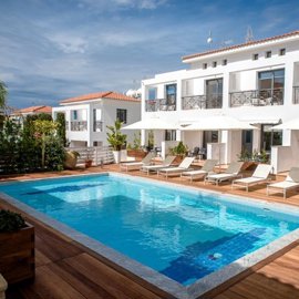 13 Bed Commercial for sale