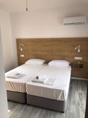 Image No.9-13 Bed Commercial for sale