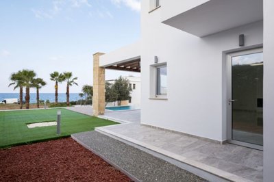 Detached Villa For Sale  in  Neo Chorio