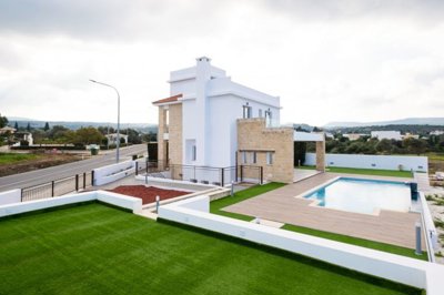 Detached Villa For Sale  in  Neo Chorio