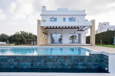 Detached Villa For Sale  in  Neo Chorio