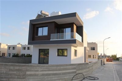 House For Sale  in  Mesogi