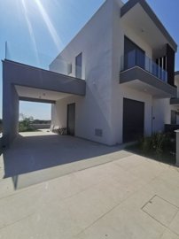 1 - Konia, Maison