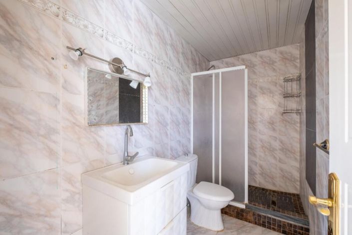 Image No.6-6 Bed Villa for sale