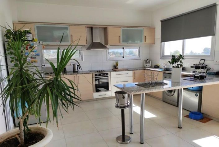 Image No.10-3 Bed Villa for sale