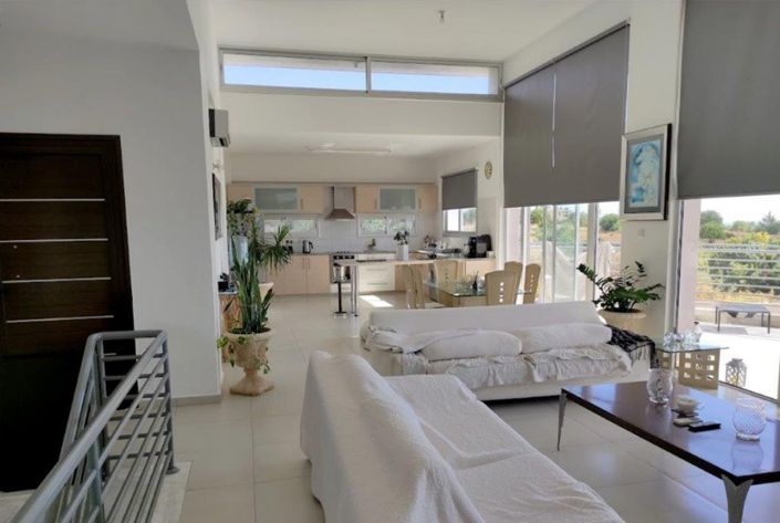 Image No.7-3 Bed Villa for sale