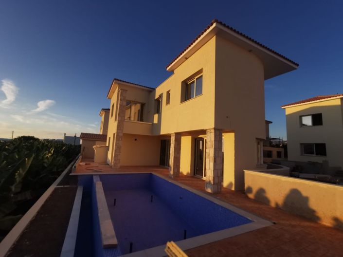 Image No.5-3 Bed Villa for sale