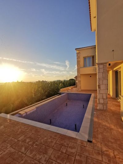 Image No.6-3 Bed Villa for sale