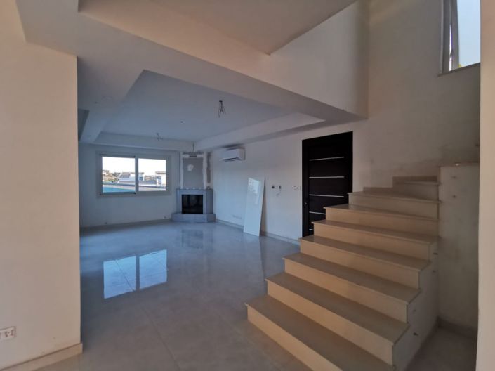 Image No.7-3 Bed Villa for sale