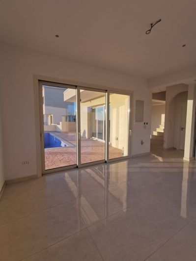 Image No.8-3 Bed Villa for sale