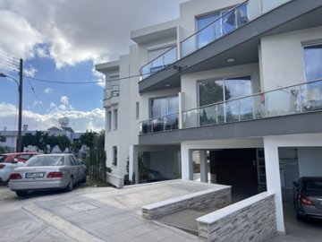 Ground Floor Apartment  For Sale  in  Mesa Chorio