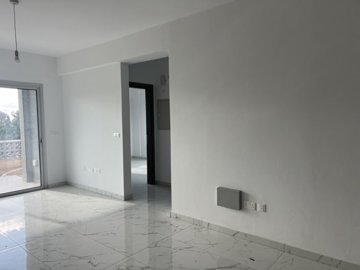 Ground Floor Apartment  For Sale  in  Mesa Chorio