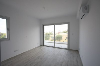 Detached Villa For Sale  in  Anavargos