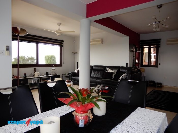 Image No.5-3 Bed Villa for sale