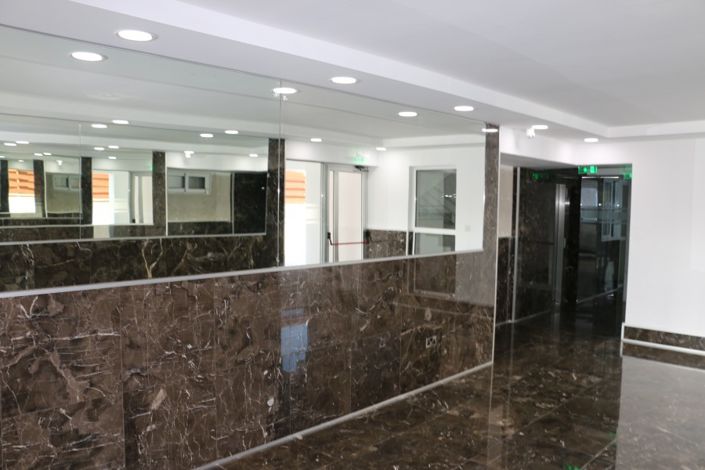 Image No.2-30 Bed Commercial for sale