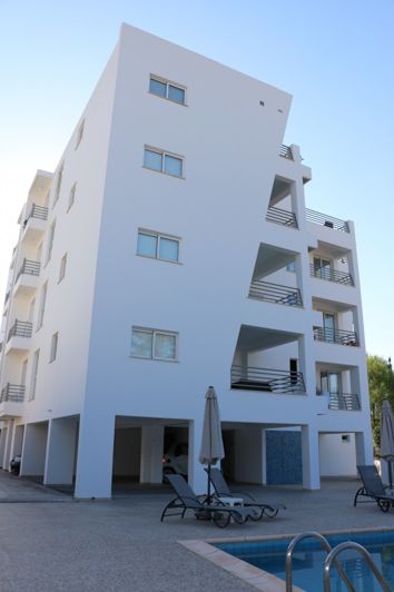 Image No.9-30 Bed Commercial for sale