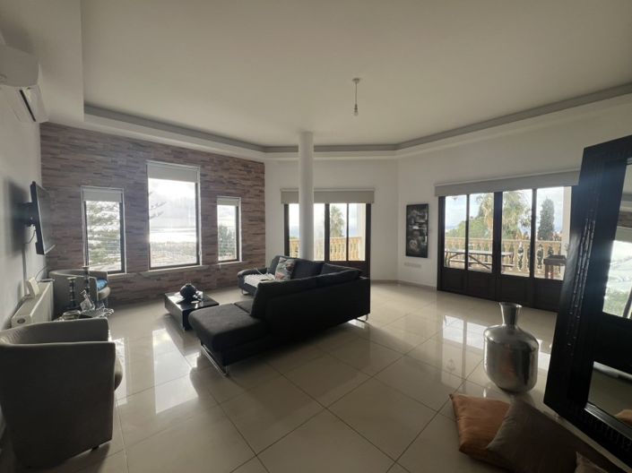 Image No.4-Commercial à vendre à Chlorakas