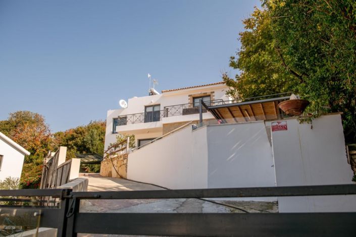 Image No.2-3 Bed Villa for sale