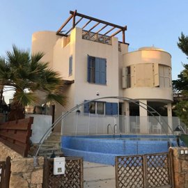 1 - Chlorakas, Villa