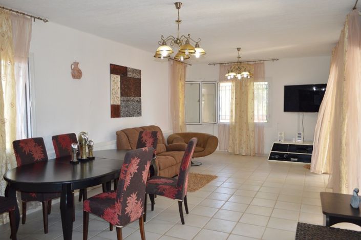 Image No.5-3 Bed Villa for sale