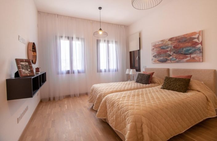 Image No.8-2 Bed Apartment for sale