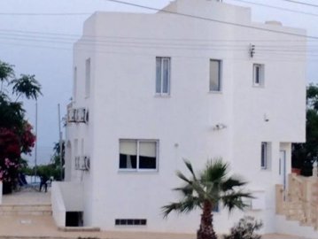 1 - Chlorakas, House