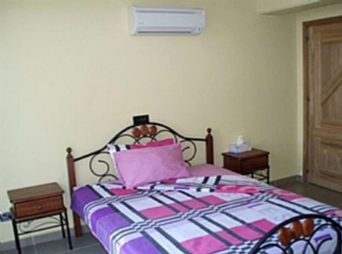 Image No.7-6 Bed House for sale