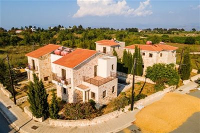 House For Sale  in  Ineia