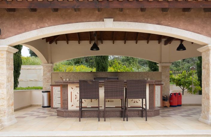 Image No.10-6 Bed Villa for sale