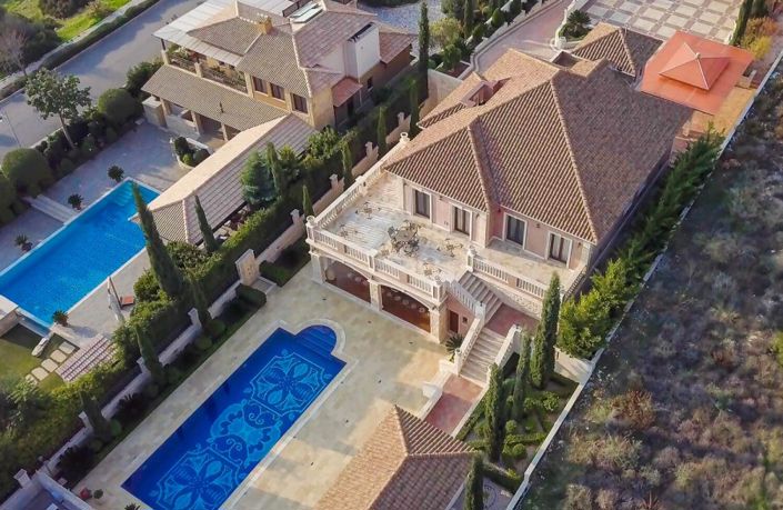 Image No.2-6 Bed Villa for sale