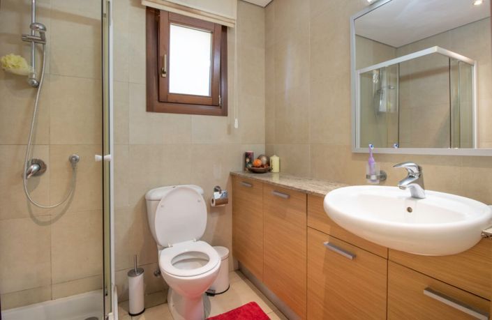 Image No.8-3 Bed Apartment for sale