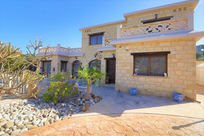 Image No.1-4 Bed Villa for sale