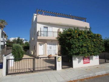 Town House For Sale  in  Tombs of the Kings