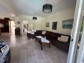 Image No.3-6 Bed Villa for sale