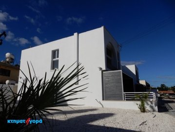 A Modern Block of Town Houses is for Sale in Coral Bay