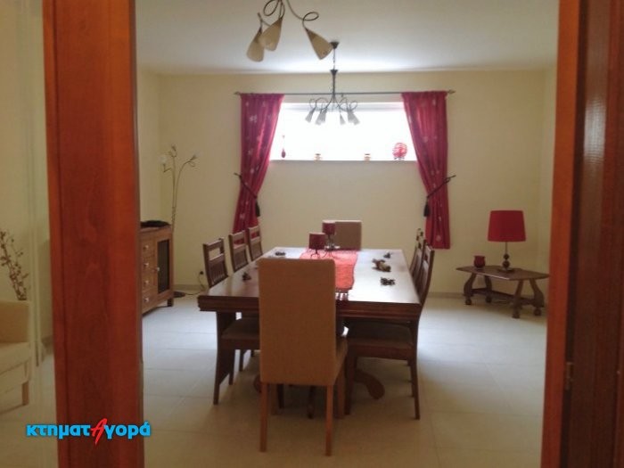 Image No.5-Villa de 6 chambres à vendre à Akoursos