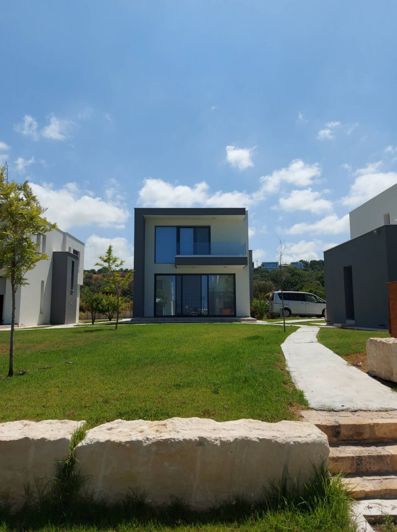 Image No.7-3 Bed Villa for sale