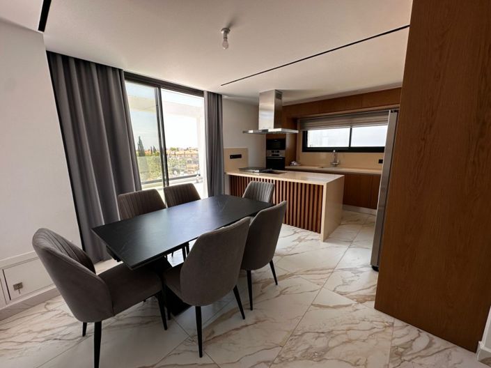 Image No.10-3 Bed Apartment for sale