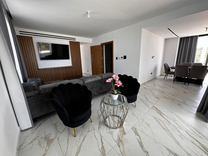 Image No.8-3 Bed Apartment for sale