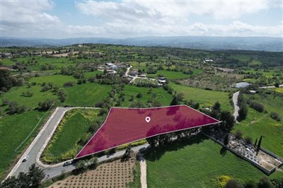 Residential field in Fyti, Paphos