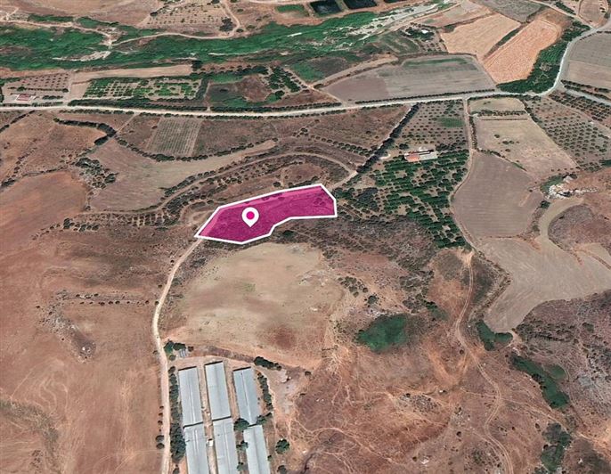 Image No.2-Terre à vendre à Agia Varvara 