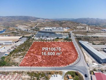 1 - Agia Varvara , Land