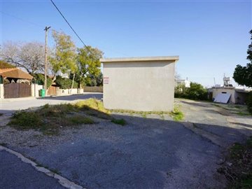 Residential Land  For Sale  in  Anavargos