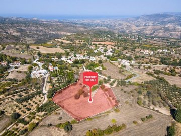 Residential Land  For Sale  in  Akourdaleia