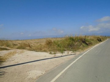 1 - Kathikas, Land
