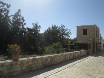 Residential Land  For Sale  in  Kathikas