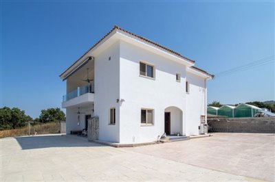 Detached Villa For Sale  in  Peristerona